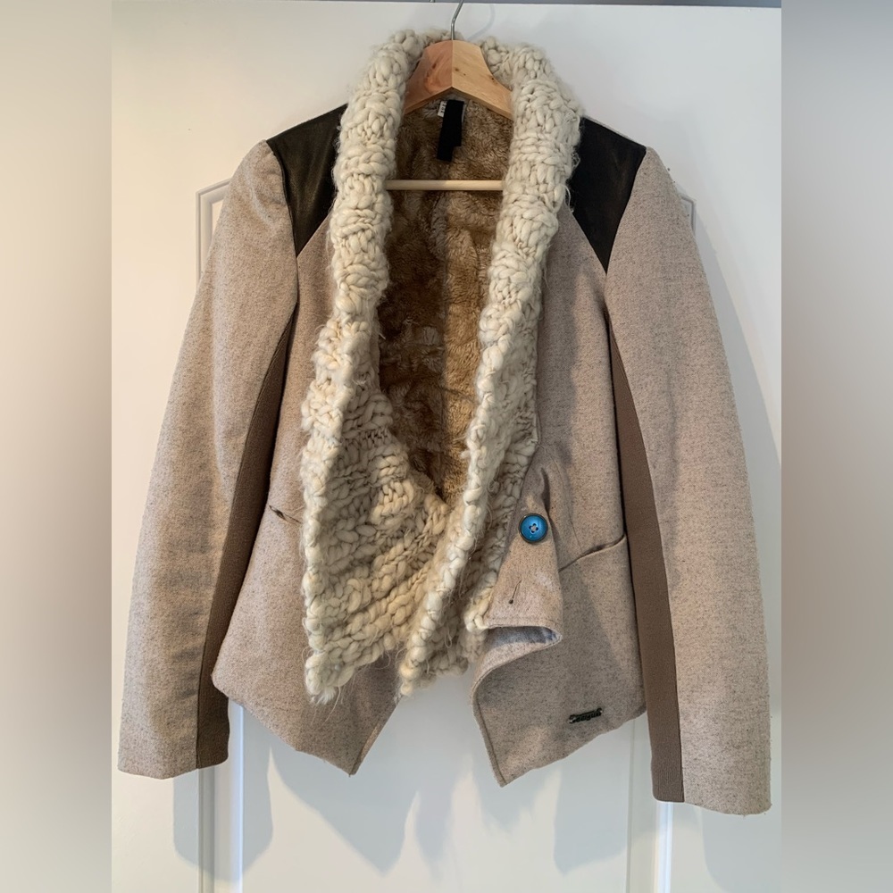 Desigual Jacket Women Beige Elbow Patches Oversized Knit Collar Size EUR 36.